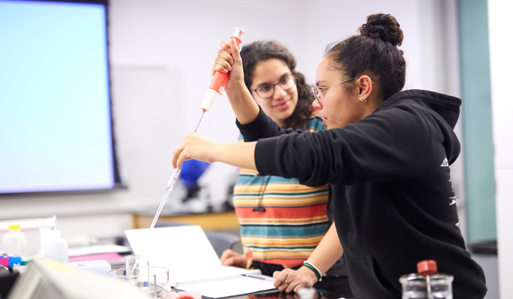 Students perform research in the LMU Frank R. Seaver College of Science and Engineering