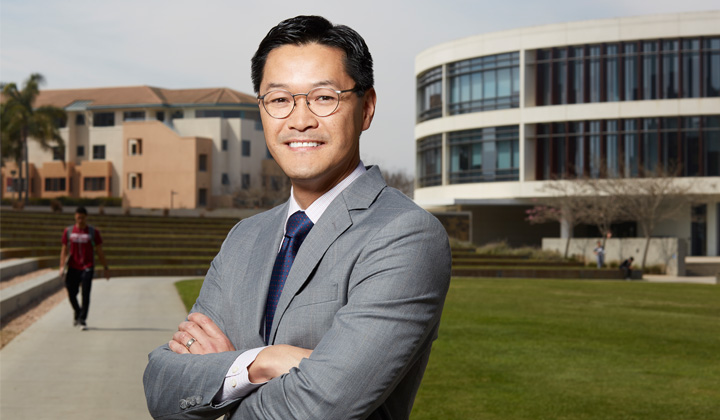 A posed portrait of LMU Provost Thomas Poon, Ph.D.